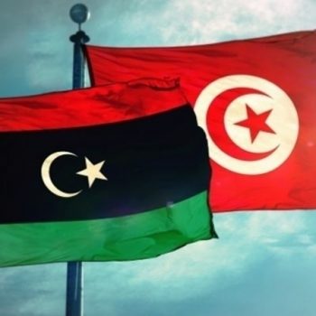 photo drapeaux libyen et tunisien