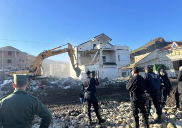 Bejaia : Reprise des démolitions des constructions illicites érigées au bord de la mer  